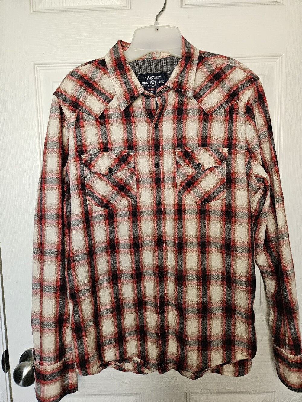 American Eagle Outfitters Men's Vintage Fit Snap Down Shirt Size Large